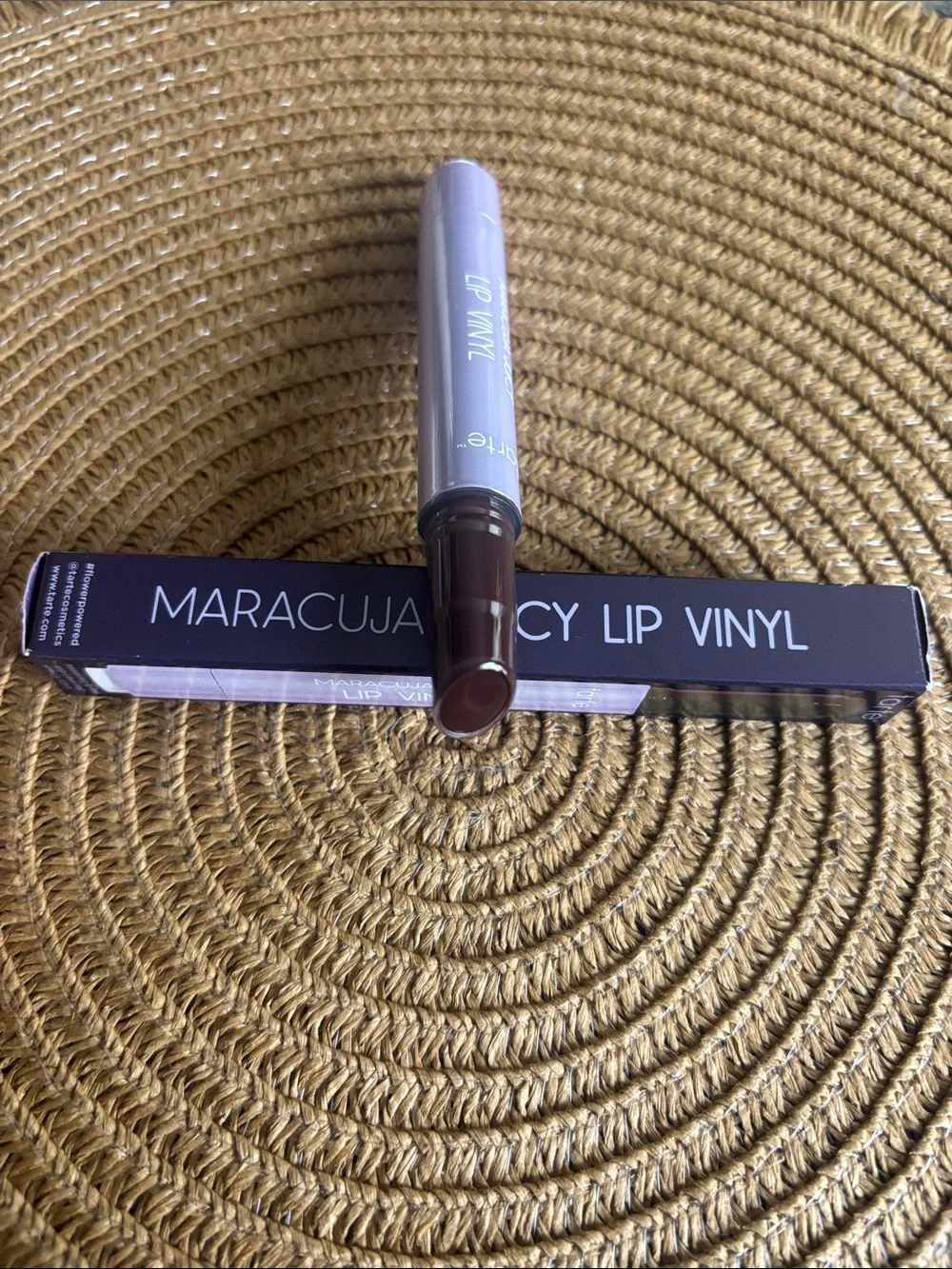 Maracuja Juicy Lip Vinyl In Cacao NEVER USED